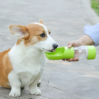 Bouteille d'eau portable et mangeoire intégré